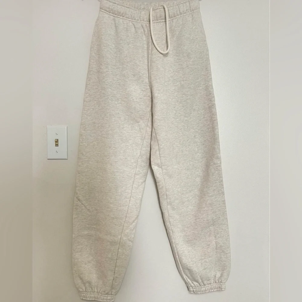 TNA Sweatsuits - Picture 4 of 4